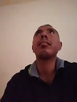 Snapshot of desnudo_Sexoxo chatting on February 16, 12:00 am desnudo Sexoxo online show from February 16, 12:00 am