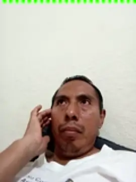 Snapshot of desnudo_Sexoxo chatting on December 18, 3:15 am desnudo Sexoxo online show from December 18, 3:15 am