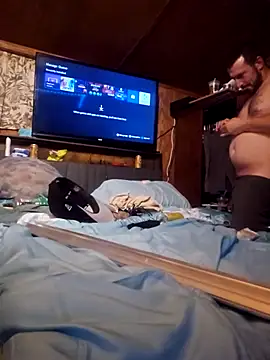 UncutHammer69 online show from March 23, 8:20 am