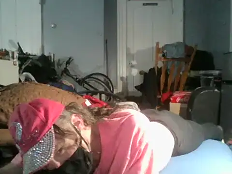 Snapshot of Valarie83 chatting on January 4, 1:10 am Valarie83 online show from January 4, 1:10 am