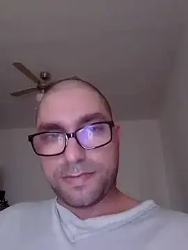 Sexy8999xh online show from April 4, 9:06 am