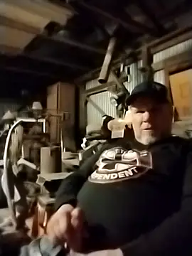 Reddog833 online show from February 11, 7:02 am