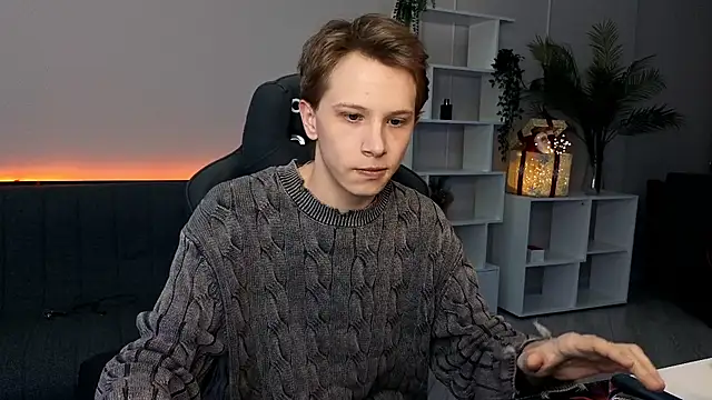 arlekincrop online show from January 14, 6:33 pm