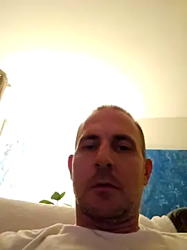 verylargecock online show from January 31, 9:13 pm