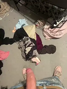 Snapshot of cumgitsumdic chatting on March 15, 5:59 pm cumgitsumdic online show from March 15, 5:59 pm