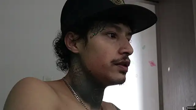 trieone online show from December 5, 12:12 pm