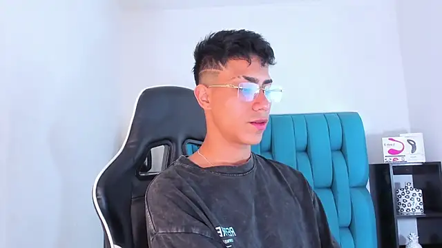 AlanNaughty online show from January 28, 8:47 pm