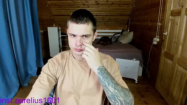 maks wolfis online show from November 15, 10:12 pm