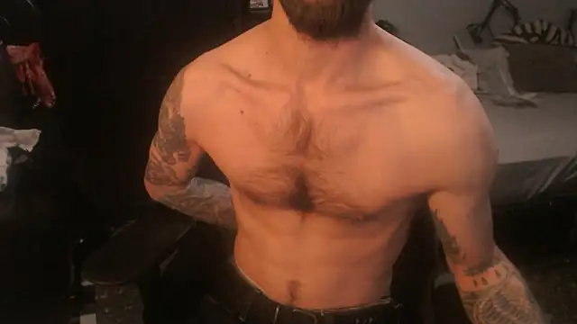 SexxxyLouis online show from March 22, 8:52 am