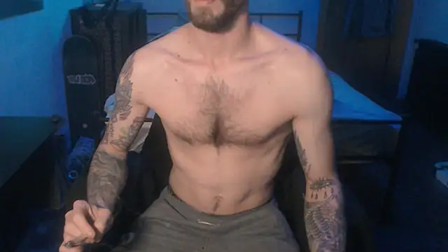 SexxxyLouis online show from December 22, 8:25 pm