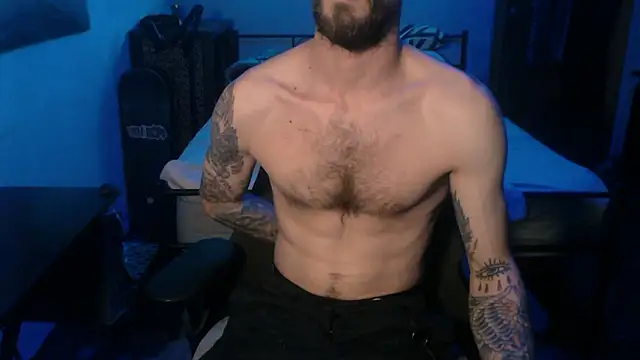 SexxxyLouis online show from December 3, 7:33 pm