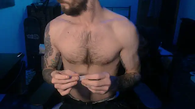 SexxxyLouis online show from December 8, 6:50 pm