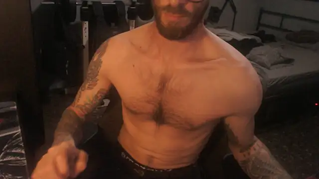 SexxxyLouis online show from April 12, 4:52 pm