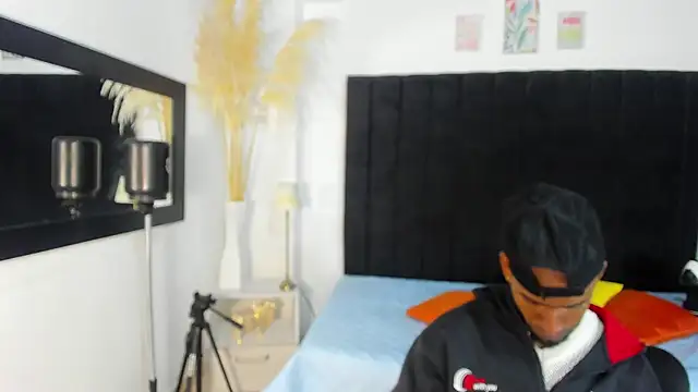 anhtony wayans online show from November 5, 12:34 am