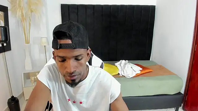 anhtony wayans online show from November 8, 12:58 am