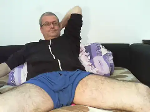 greeneyeshot12 online show from March 18, 1:23 pm