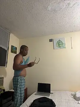 thesugar32 online show from February 18, 10:46 am