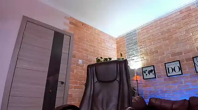 SteveTiger online show from January 19, 1:55 pm