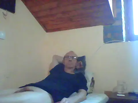 bartolik06 online show from September 27, 4:05 pm