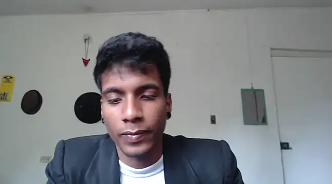 Snapshot of stevenosori chatting on December 12, 4:32 pm stevenosori online show from December 12, 4:32 pm