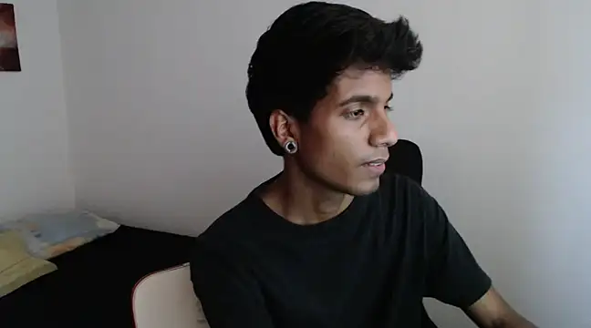 Snapshot of stevenosori chatting on February 12, 10:37 pm stevenosori online show from February 12, 10:37 pm