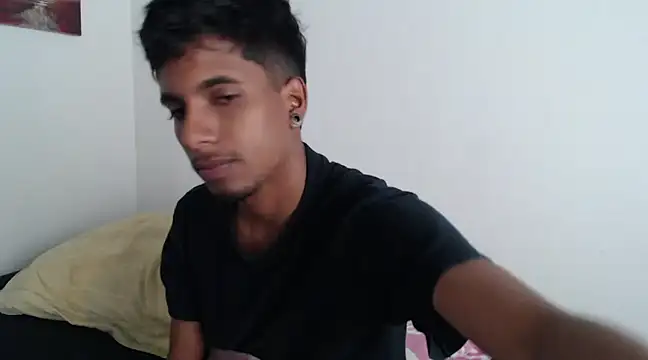 Snapshot of stevenosori chatting on December 29, 3:35 pm stevenosori online show from December 29, 3:35 pm