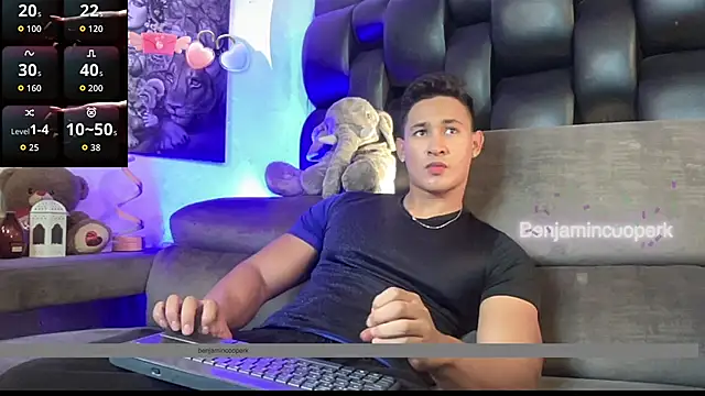 BenjaminCooperk online show from November 19, 6:46 am