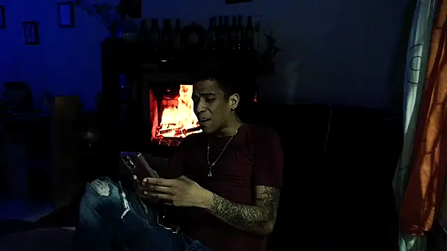 Snapshot of Slim_dirty_hot_ chatting on October 24, 2:46 am Slim dirty hot online show from October 24, 2:46 am