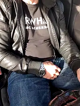 giorgio481510 online show from March 27, 6:28 am