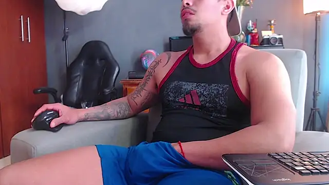 geirge teacherxx online show from October 31, 8:12 pm