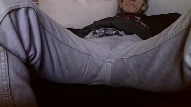 Snapshot of InMeinenMund chatting on January 18, 2:51 am InMeinenMund online show from January 18, 2:51 am