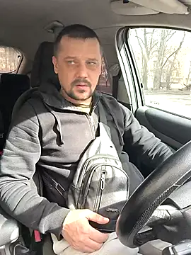 DanielOhCool online show from March 14, 8:10 am