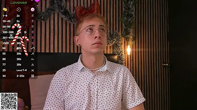 Chris Bennett online show from December 3, 12:05 pm