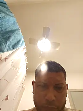 tropikboy online show from April 17, 9:45 am