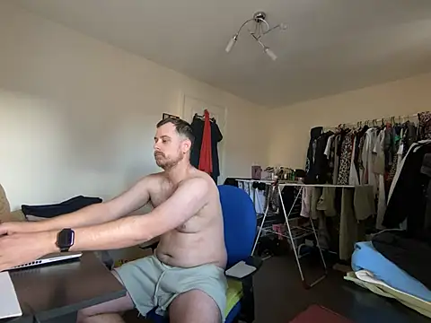 Snapshot of Kramer023 chatting on January 31, 3:22 pm Kramer023 online show from January 31, 3:22 pm