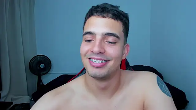 tanner hard  online show from March 2, 1:04 am