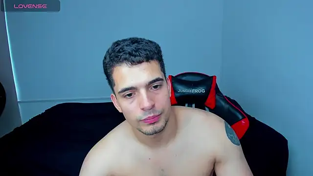 tanner hard  online show from March 16, 6:23 pm