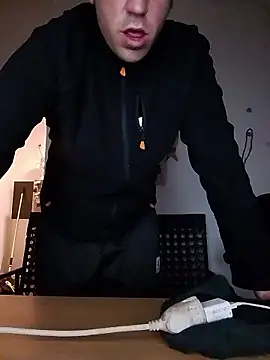 Codymc89 online show from January 18, 1:51 am