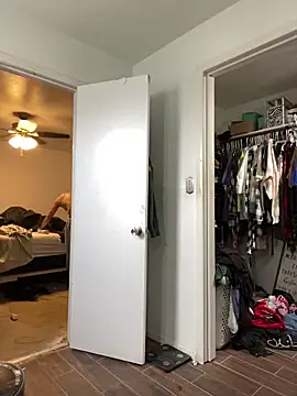 Snapshot of Prettyboiflaco chatting on December 3, 7:55 pm Prettyboiflaco online show from December 3, 7:55 pm