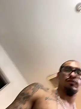 Snapshot of Prettyboiflaco chatting on December 3, 4:02 am Prettyboiflaco online show from December 3, 4:02 am