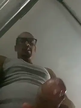 Snapshot of Prettyboiflaco chatting on March 17, 3:08 pm Prettyboiflaco online show from March 17, 3:08 pm