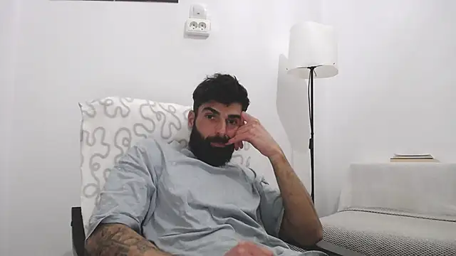 Verycutex online show from March 7, 8:55 pm