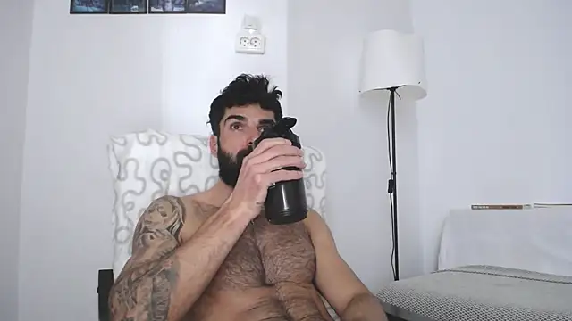 Verycutex online show from February 22, 8:07 am