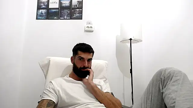 Verycutex online show from October 10, 6:24 pm