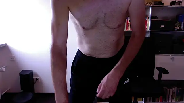 Slave 75 online show from August 9, 3:29 pm
