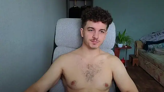 Remy Miles online show from December 2, 10:18 am