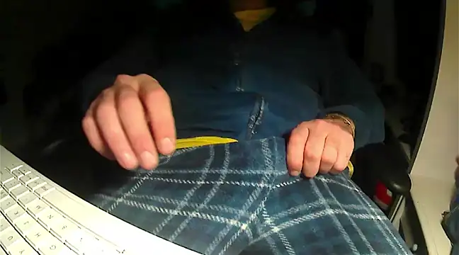 Snapshot of DoubleMassiveT chatting on January 10, 12:59 am DoubleMassiveT online show from January 10, 12:59 am