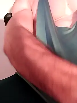 sexy fit guy on cam online show from February 18, 6:59 am