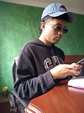 pinedasex777 online show from November 7, 4:21 pm