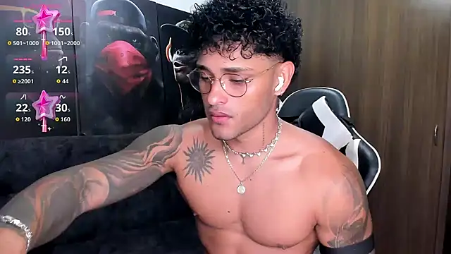 Snapshot of Alessandro_Vanni chatting on October 20, 2:26 am Alessandro Vanni online show from October 20, 2:26 am